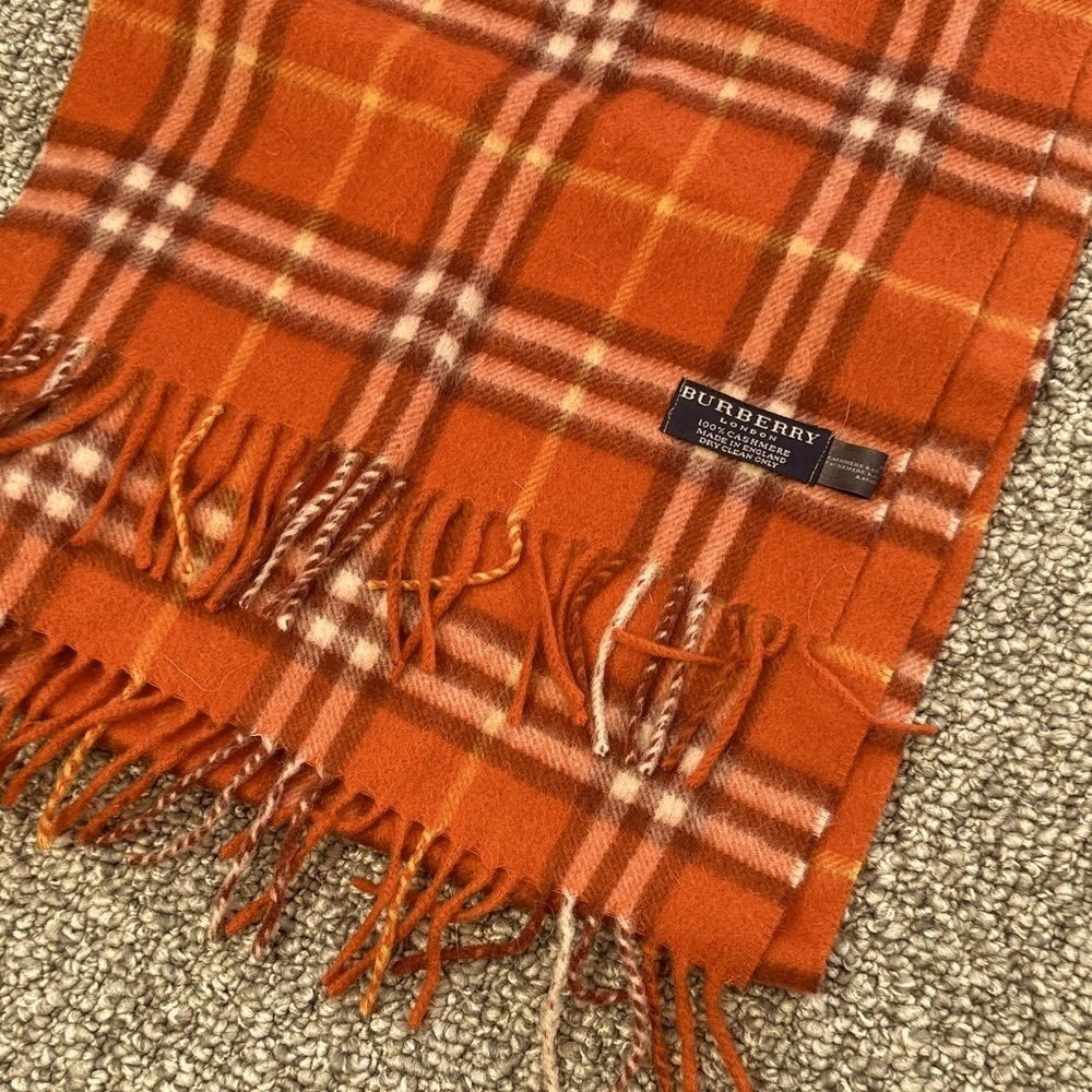 Burberry Cashmere scarf Pumpkin, Rust,Yellow Plaid. For men and women.